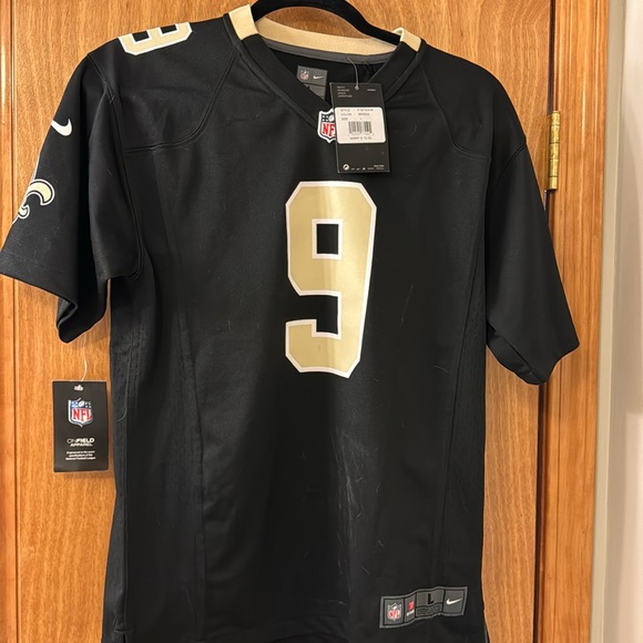 New Orleans Saints jersey youth large. - Picture 1 of 3
